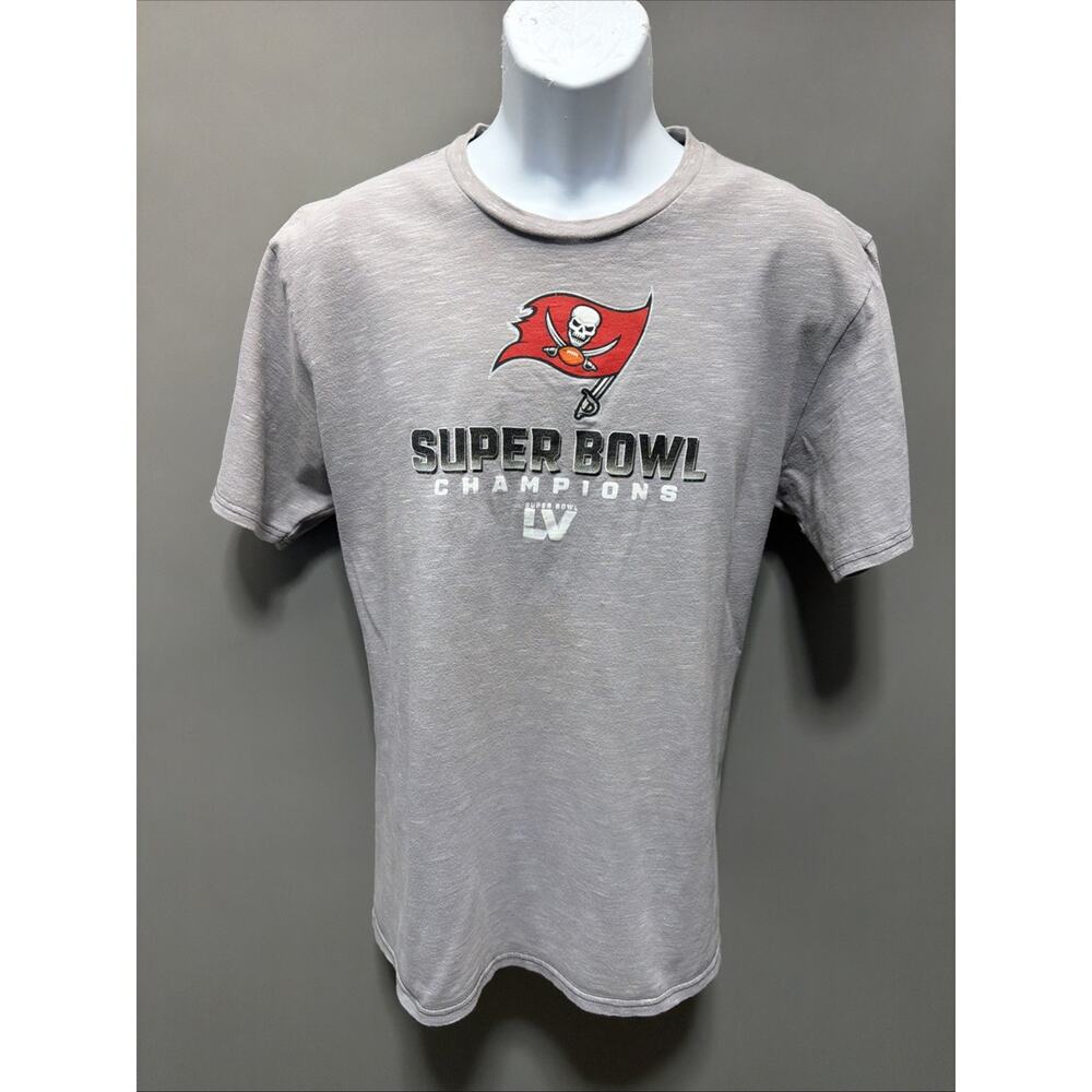 Tampa Bay Buccaneers Shirt Men Large NFL Super Bowl Champions Pro Line Fanatics